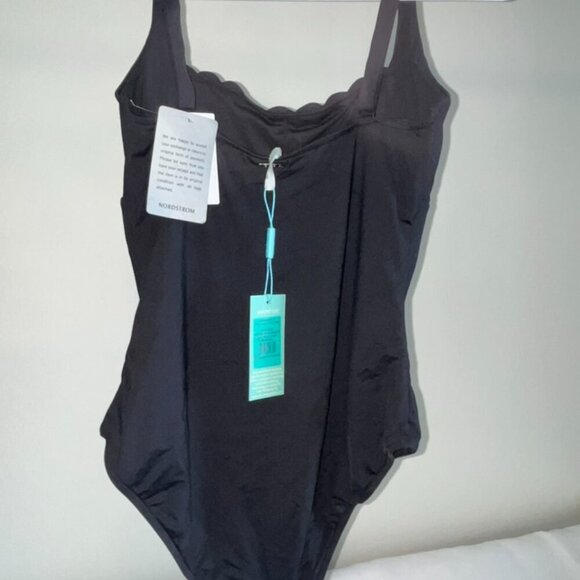 NWT Sea Level Swim Scallop Square Neck Bralette One Piece in Black Size 6 - Picture 5 of 6
